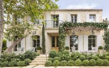 Historical Havens: Vacation Homes in Proximity to France’s Iconic Châteaux